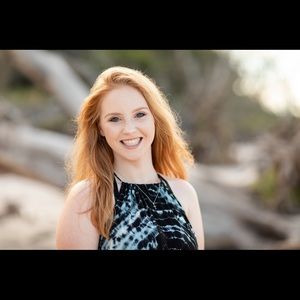 Meet your Posher, Rayna